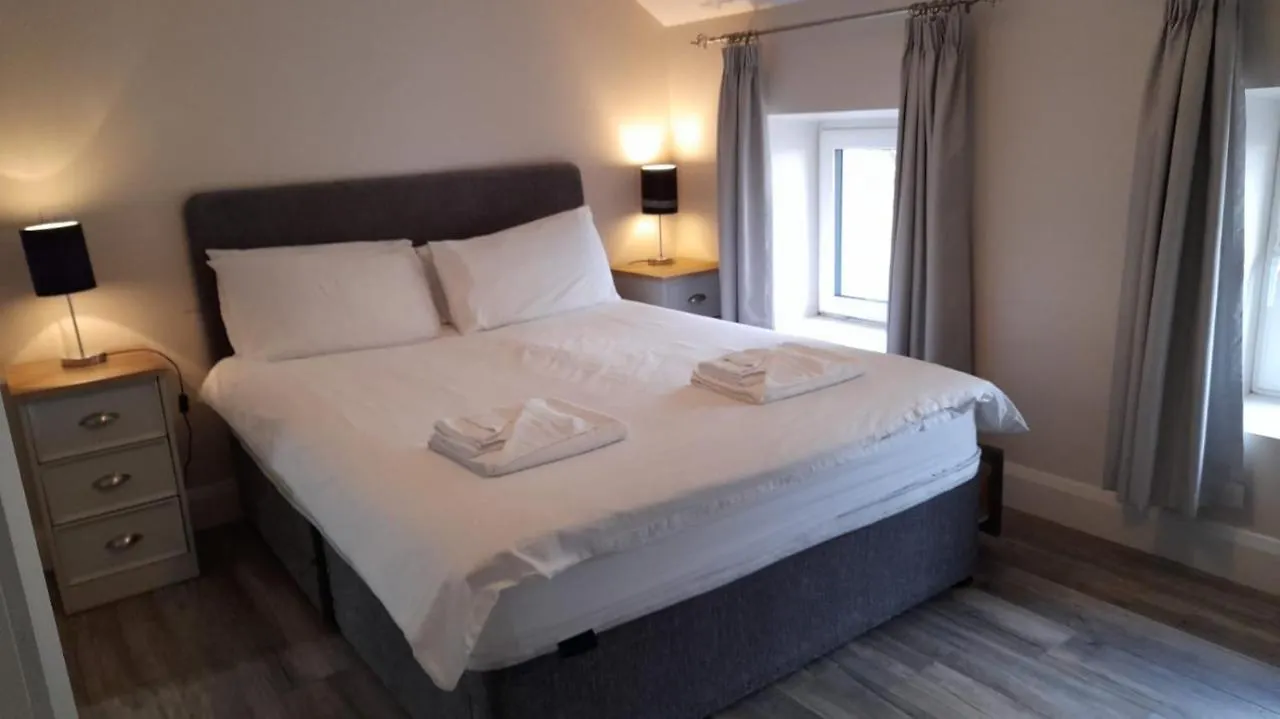 The Helm Garden Terrace Appartement Westport